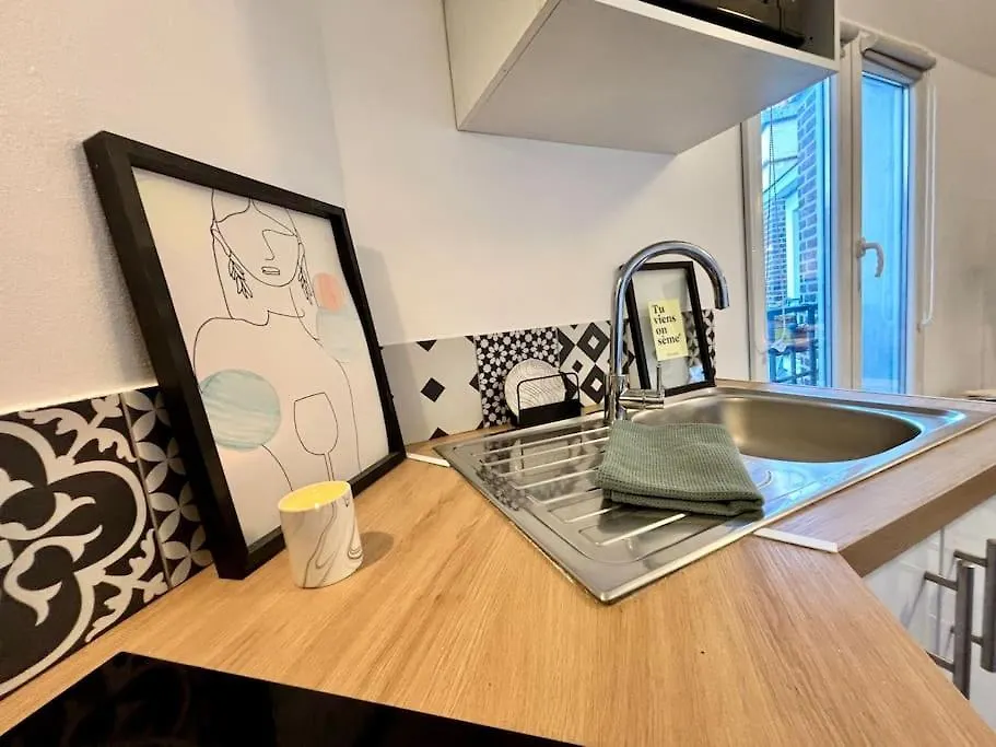 Charmant Studio Montmartre Dernier Etage Calme Paris 0*,